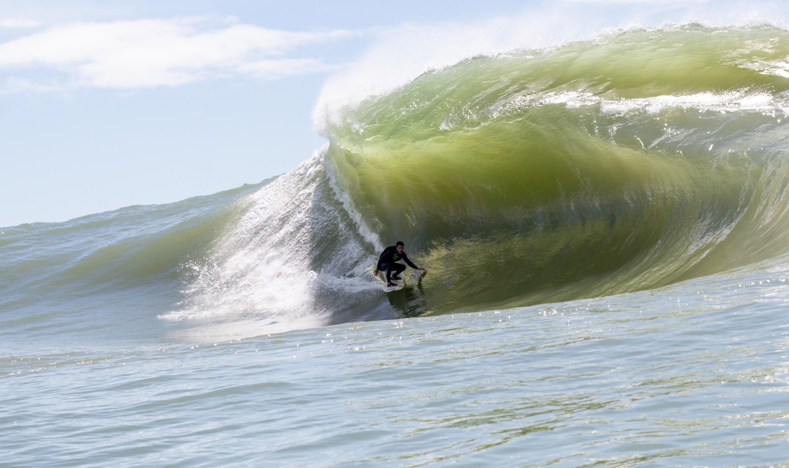 Surfista Capixaba nas Ondas de Nazaré